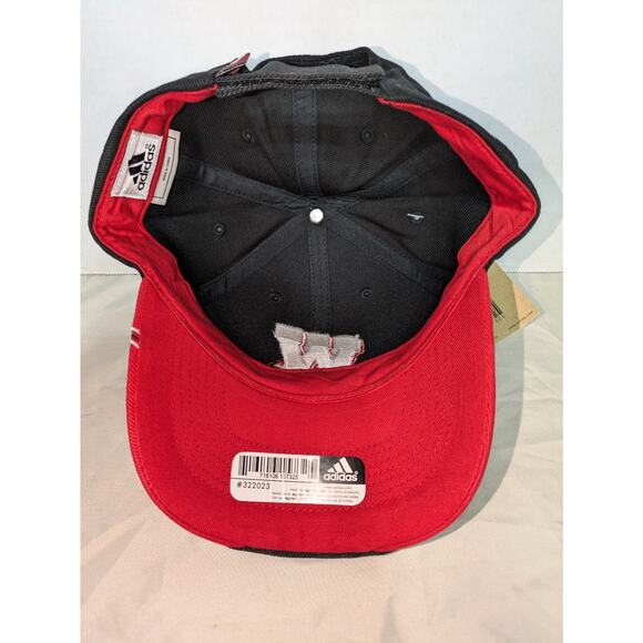 Wisconsin Badgers NCAA Adidas Embroidered Team Logo Red Black Adjustable Cap Hat - Picture 5 of 7